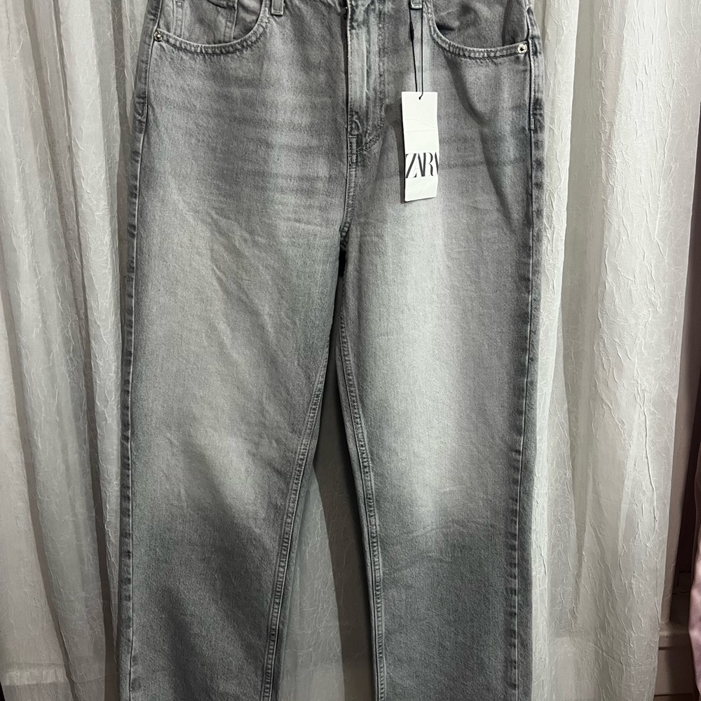 Zara Women's Straight Leg Gray Jeans